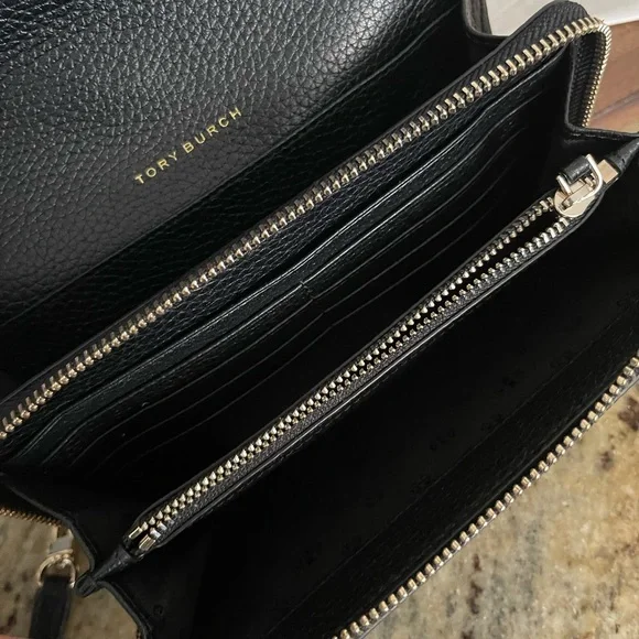 New🖤 tory Burch Thea leather crossbody/ wallet - Picture 4 of 9